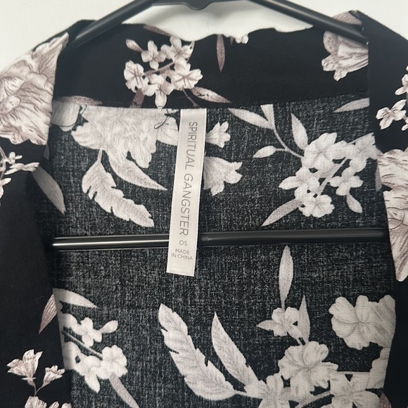 Spiritual Gangster Kimono - Picture 2 of 5